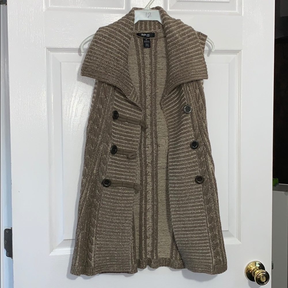 Style&Co sleeveless sweater size PL